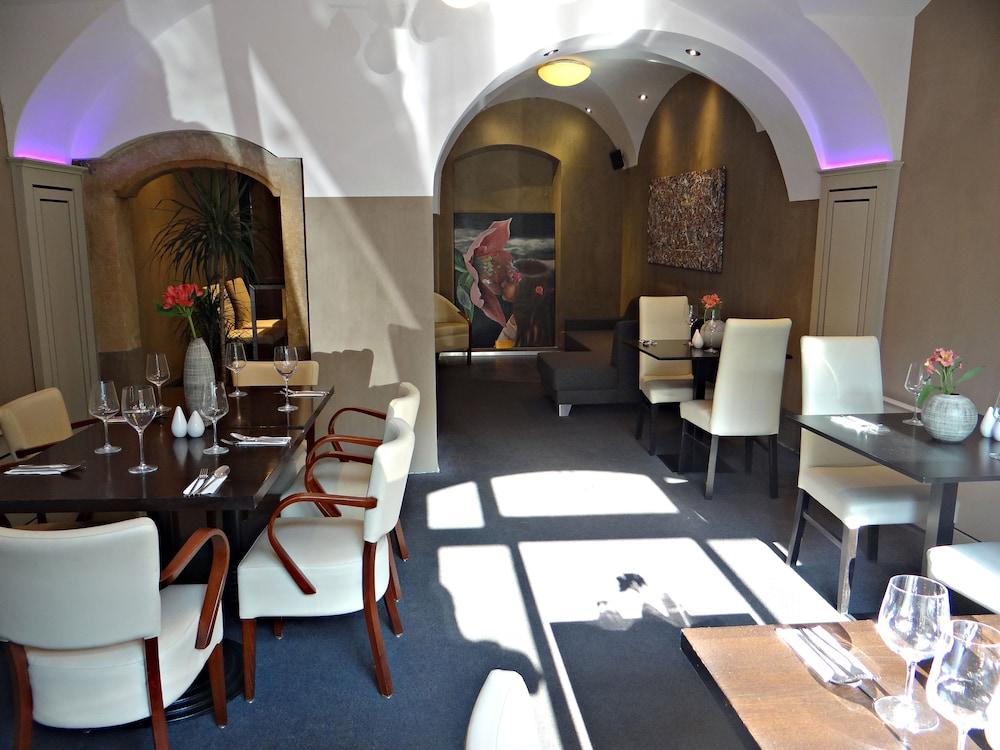 U Krize Hotel Prag